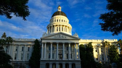 A photo of California's Capitol building in Sacramento.